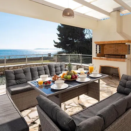 Mcn By Whitedream * Barbati